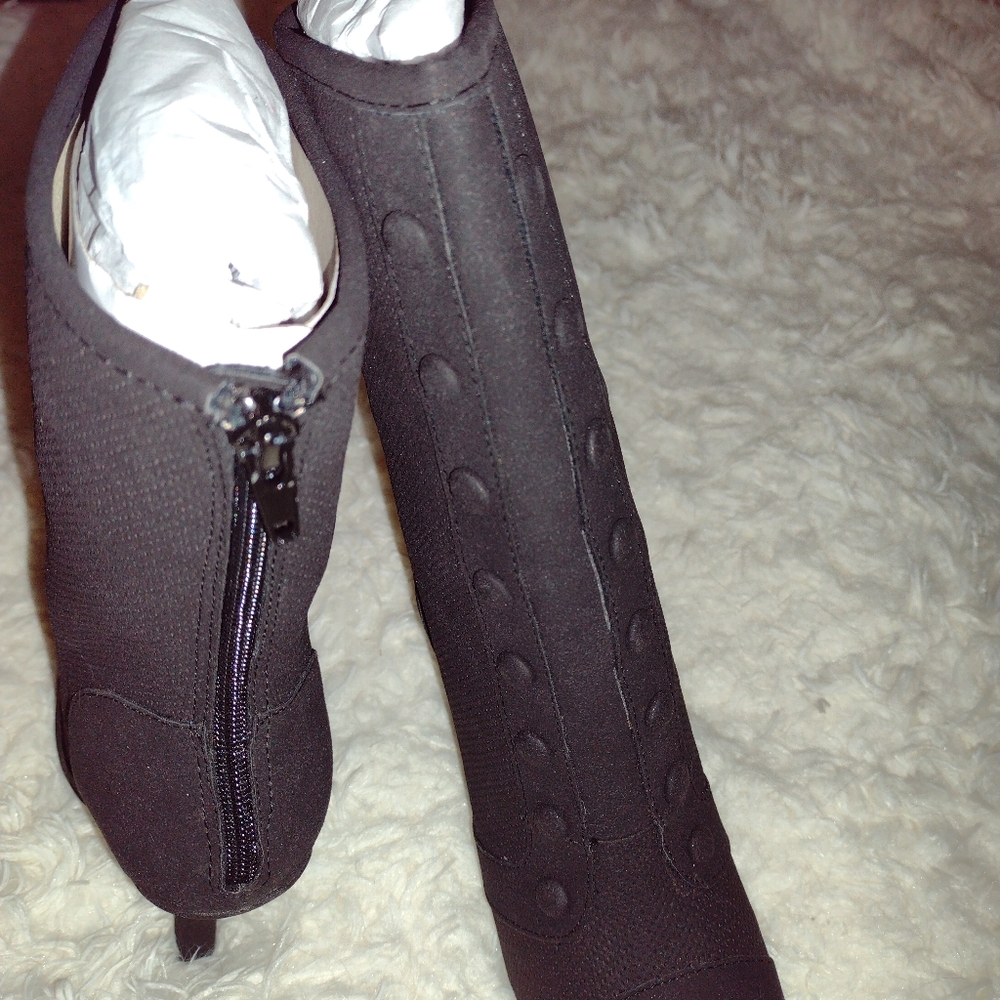 Brand New calf boots